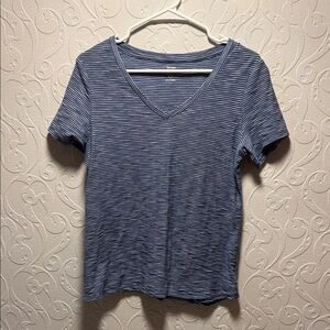 Old Navy Navy Striped V-Neck Tee